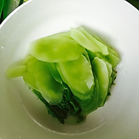 凉拌莴笋的做法图解1
