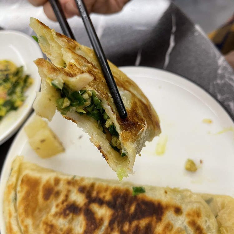 手抓饼版韭菜盒子的做法