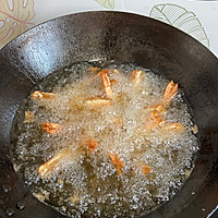 避风塘黑虎虾～超级香的做法图解5