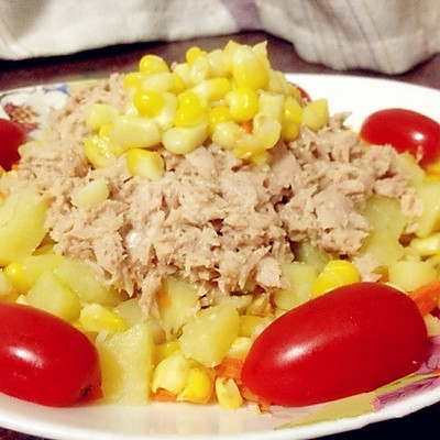 【雄雞標】金枪鱼土豆玉米沙拉