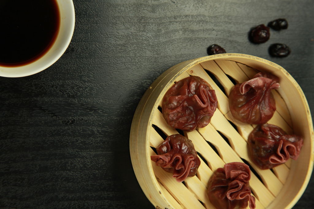 Stewed wheat with cranberry and duck with sauce