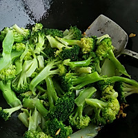 当番茄遇上西兰花的做法图解4