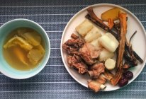 小排山药靓汤的秘密武器的做法