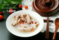 坤博砂锅莲藕排骨汤的做法