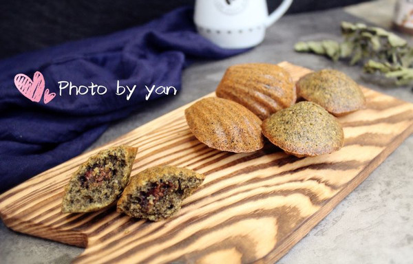 奶香黑芝麻椰蓉巧克力夹心玛德琳