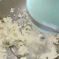 薄荷奶油奶酪霜的做法图解1