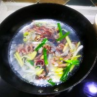 干锅鱿鱼，家用炒菜，爆炒秘诀的做法图解3
