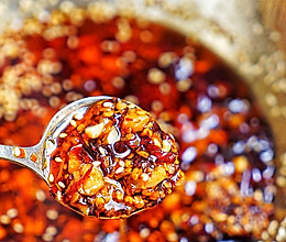 万能辣椒油做法，拌粉拌面拌菜炒菜都好吃的做法