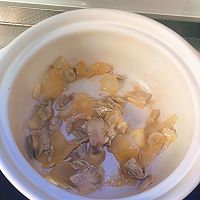 春天的味道－腌笃鲜 春笋咸肉百叶结的做法图解2