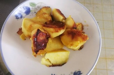 香甜软糯又微焦的电饭锅红薯