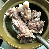 西洋菜筒骨汤的做法图解3