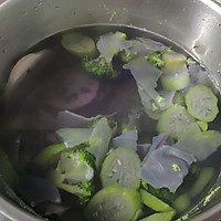 催乳通乳蔬菜汤（好像也叫生化汤）的做法图解3