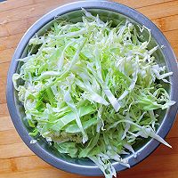 肉末卷心菜炒粉丝的做法图解2