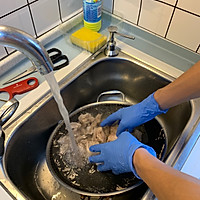 土豆豆角炖排骨的做法图解2