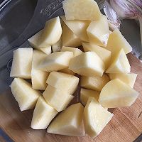 最爱的西红柿土豆炖牛腩 嘻嘻的做法图解4