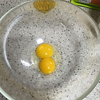 用九阳空气炸锅做戚风杯子蛋糕的做法图解2