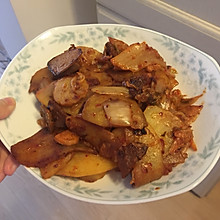 辣白菜炒土豆片