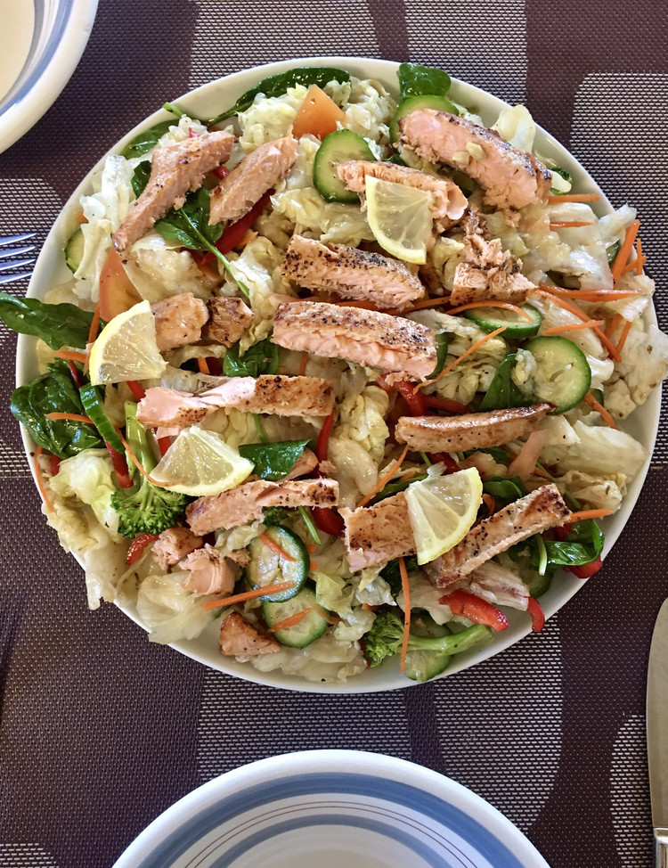 清清爽爽的Teriyaki 三文鱼沙拉，午餐就这么容易搞定的做法