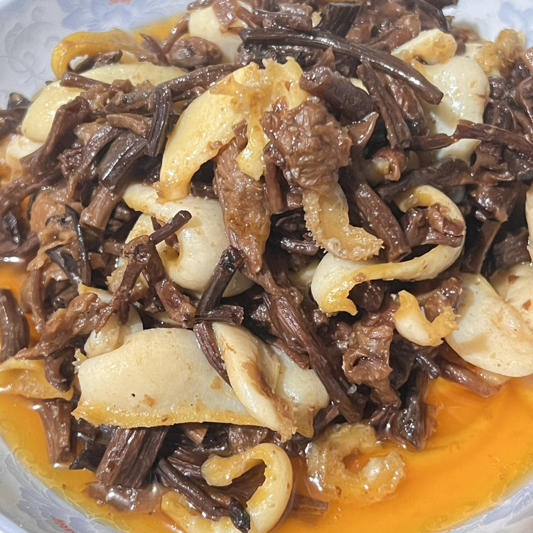鲍鱼爆炒茶树菇的做法