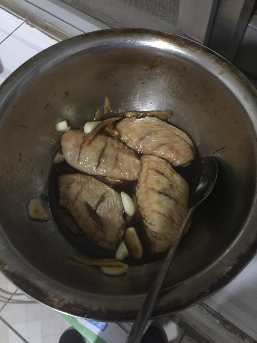 蜜汁鸡翅的做法图解1
