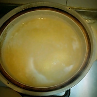 海参小米粥的做法图解1