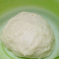 奶香豆沙小面包的做法图解2