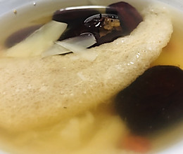 小补补，美美容——竹荪红枣百合甜汤的做法