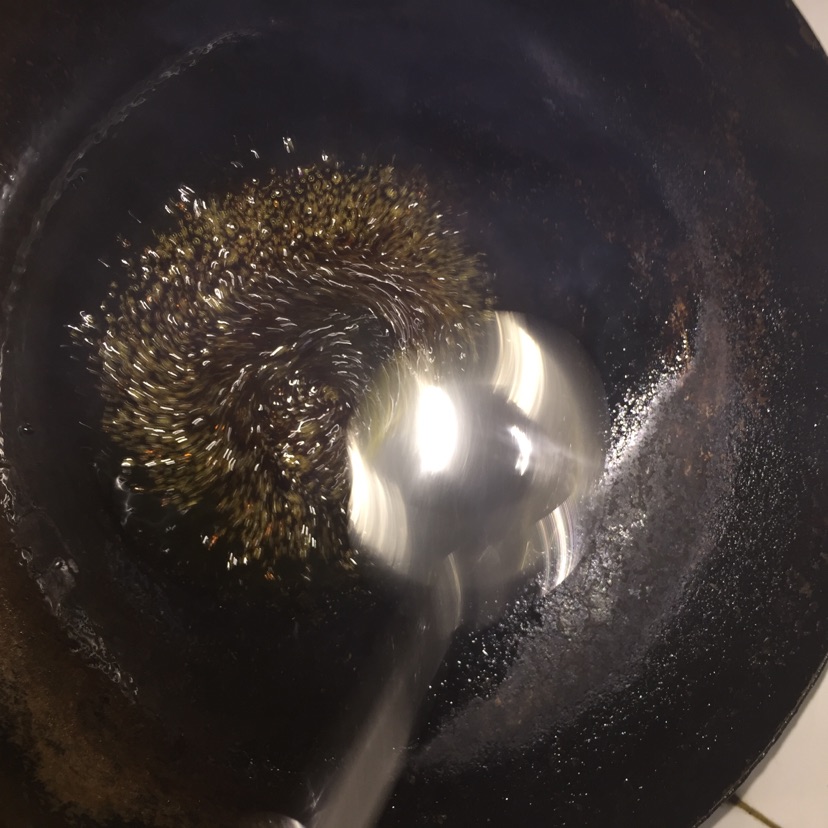 红烧肉炖猴头菇豆蔻的做法图解2