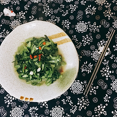 清炒鸡毛菜