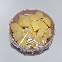鲜奶土豆浓汤的做法图解4
