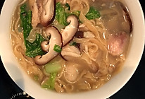 肉松韭菜手擀面的做法