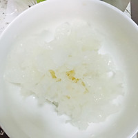 玫瑰桂圆银耳羹的做法图解4
