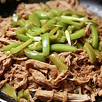 我妈做的杏鲍菇炒肉真的太好吃了，每次一回家就让我妈安排上！的做法图解3