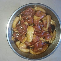 腩肉、虾仁粽子的做法图解2