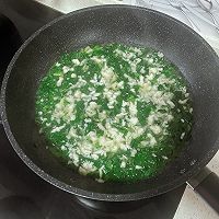 #外婆乡传承春日宴#春日美食/菠菜疙瘩汤的做法图解6