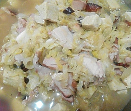 东北酸菜红烧肉炖冻豆腐的做法