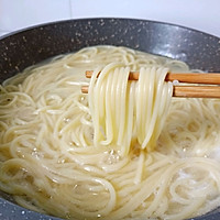 #中秋宴，名厨味#奶香菠菜意面的做法图解7