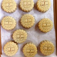 莲蓉蛋黄月饼的做法图解18