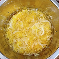 酸菜炖骨头，鲜香浓郁超下饭的东北菜 #最是家乡味 冬至大如年的做法图解2