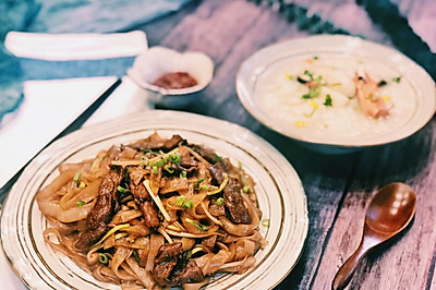 茶餐厅必点的干炒牛河～没想到我能做到这么完美