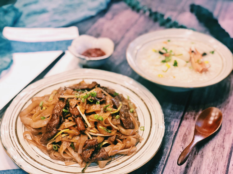 茶餐厅必点的干炒牛河～没想到我能做到这么完美的做法