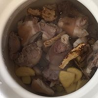 当归羊肉汤的做法图解3