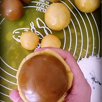 莲蓉蛋黄月饼的做法图解11