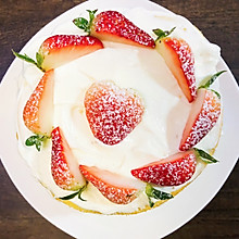 奶油草莓裸蛋糕