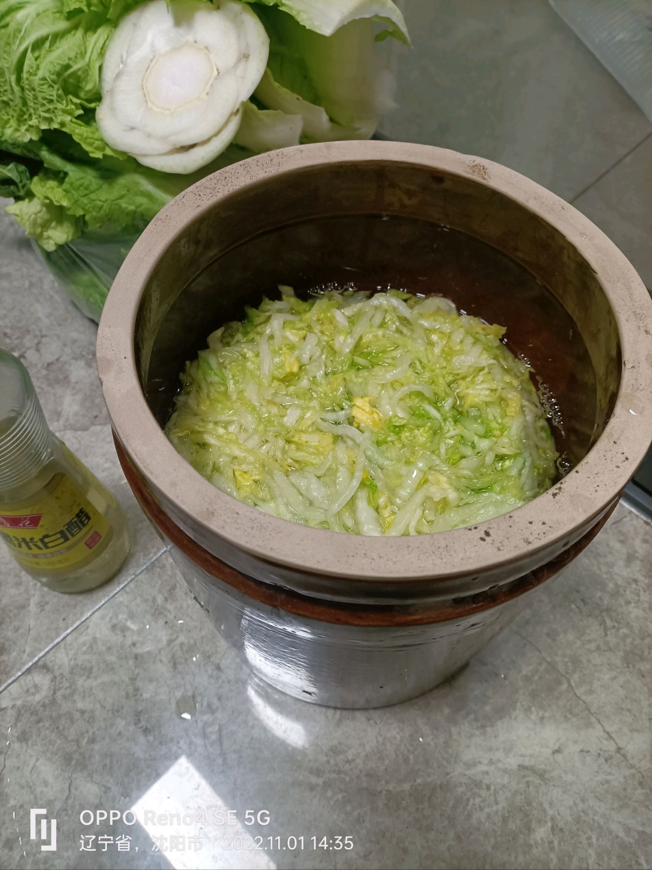 腌制酸菜怎么做_腌制酸菜的做法_豆果美食
