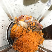 自制胡萝卜鱼丸的做法图解2