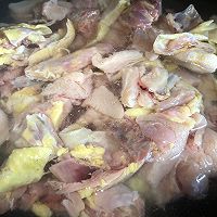 能吃三大碗米饭的～小鸡炖土豆的做法图解6