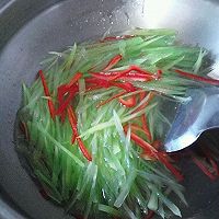 极细致的凉拌莴笋的做法图解2
