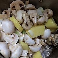 蘑菇汤的做法图解4