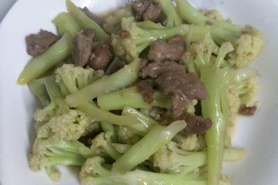 花菜炒肉片